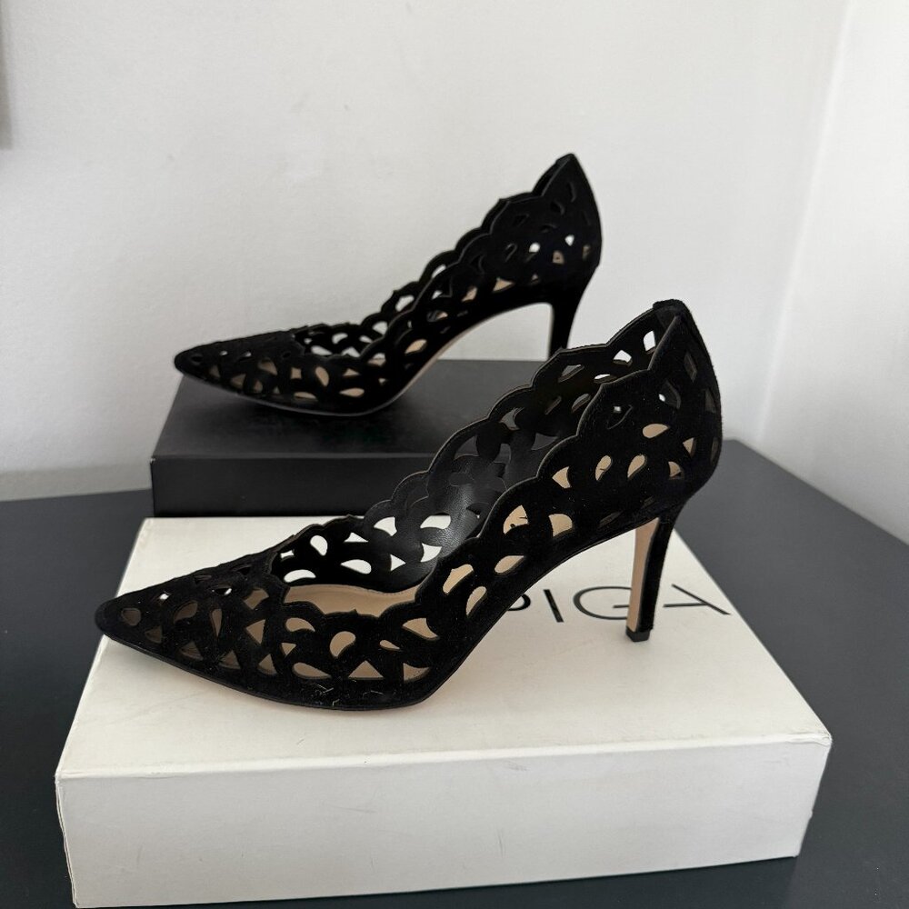 Via Spiga Clio Cutout Heel